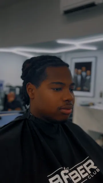 Avant, à 0:01 dans le reel